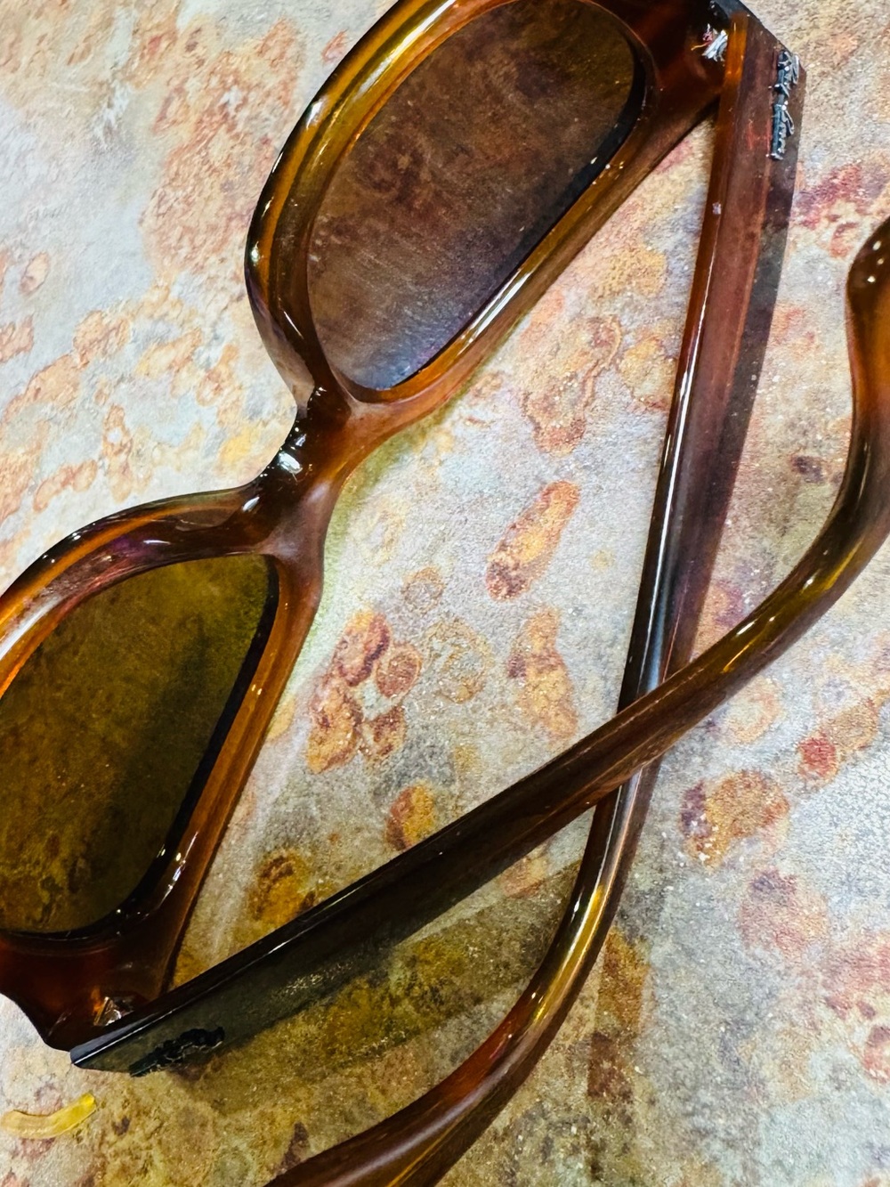 Ray-Ban Italy Tortoiseshell Sunglasses - Picture 4 of 5